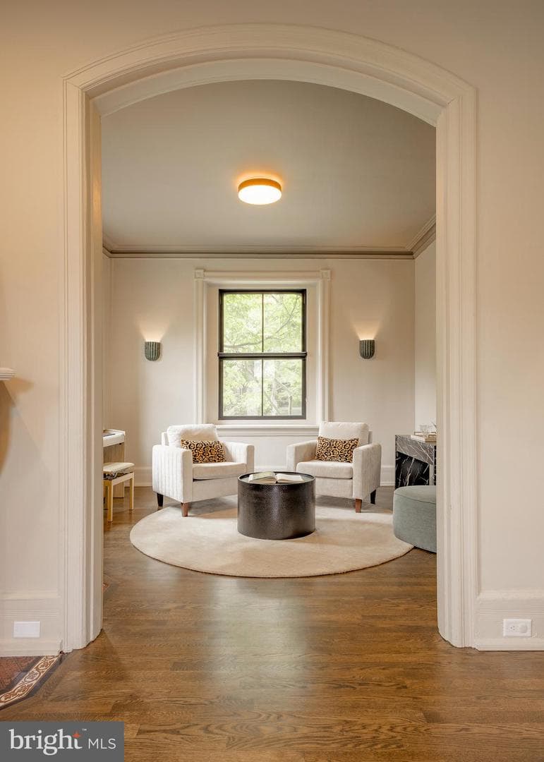 148 W Highland Avenue photo 5