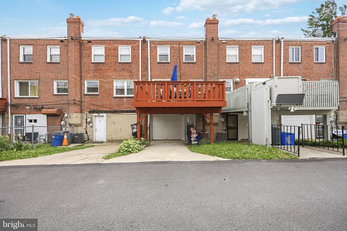 7637 Gilbert Street photo 35