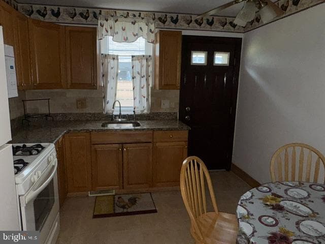 2643 S Alder Street photo 6