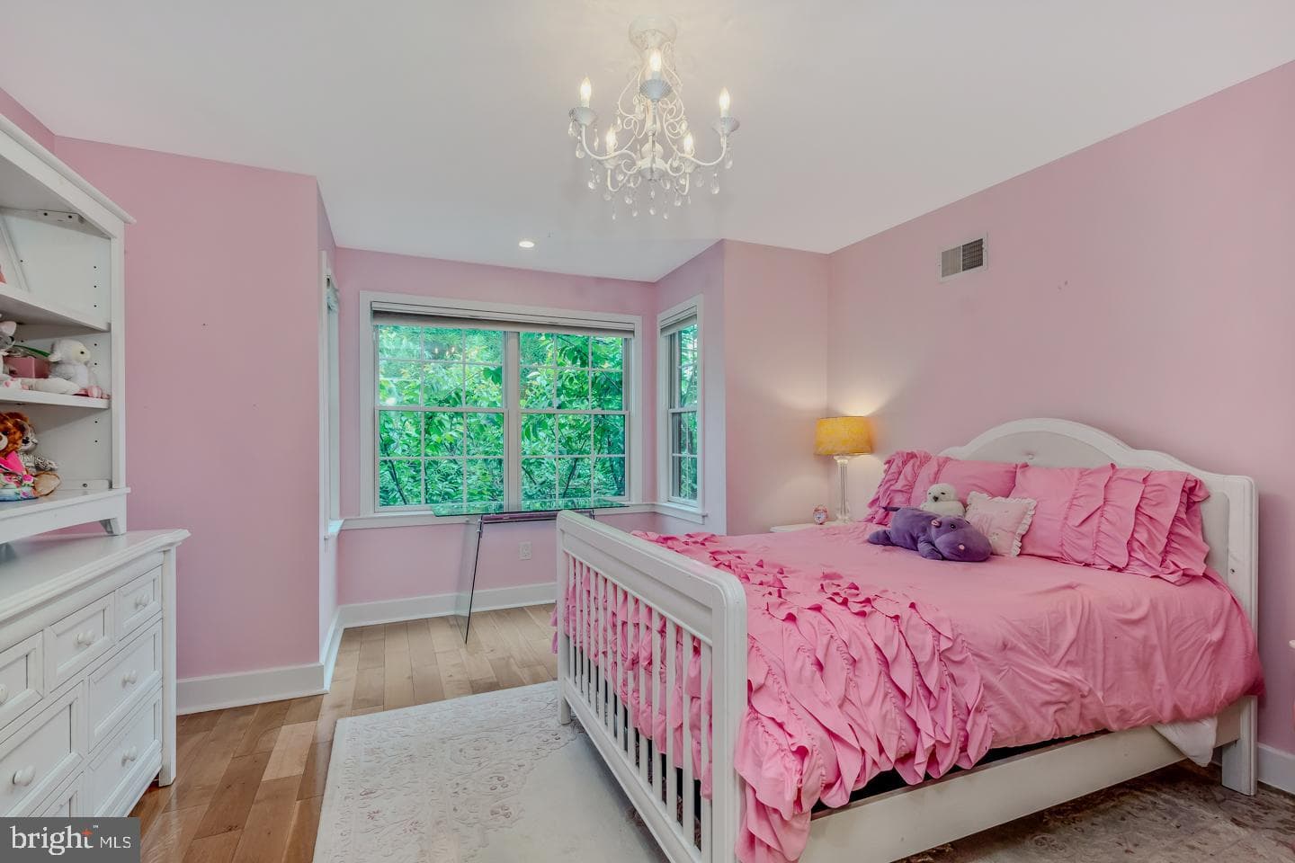 2404 Catharine Street photo 25