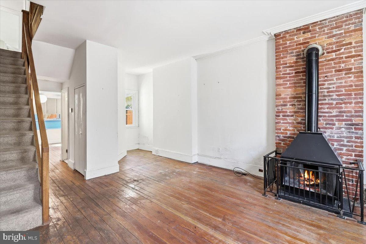 2433 Aspen Street photo 3