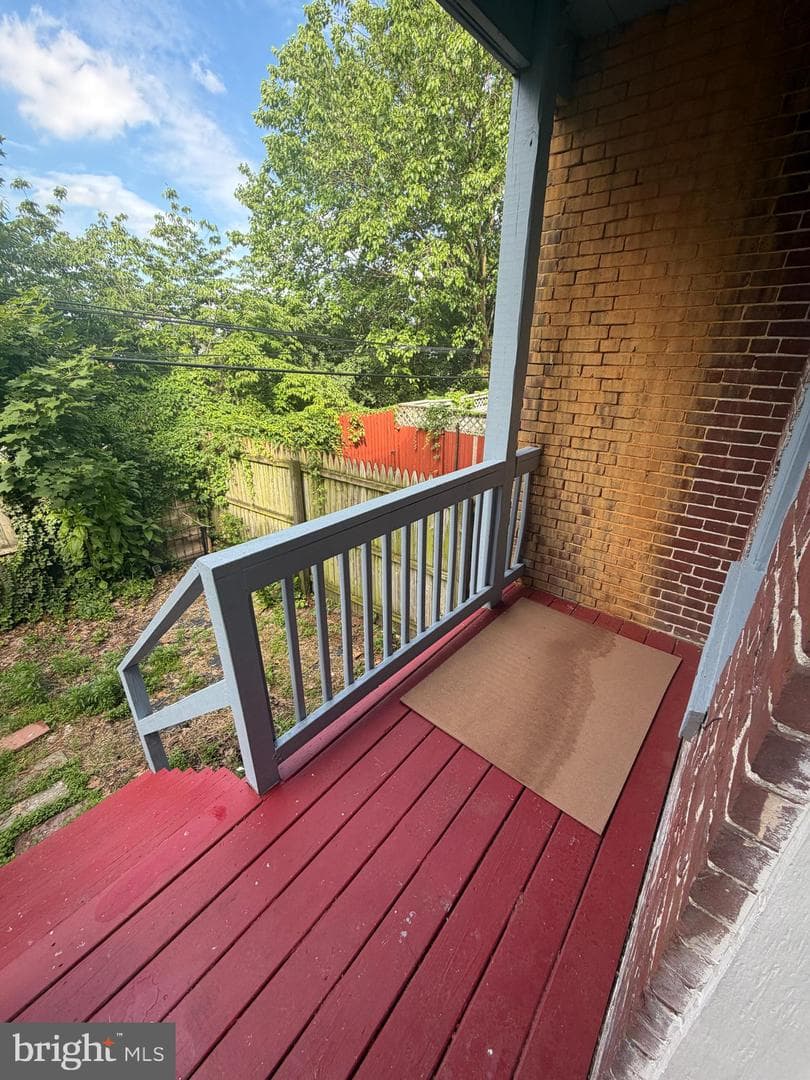 1515 Dyre Street photo 14