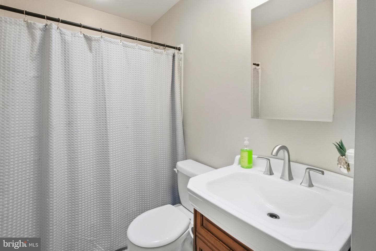 3730 Clarendon Avenue photo 23