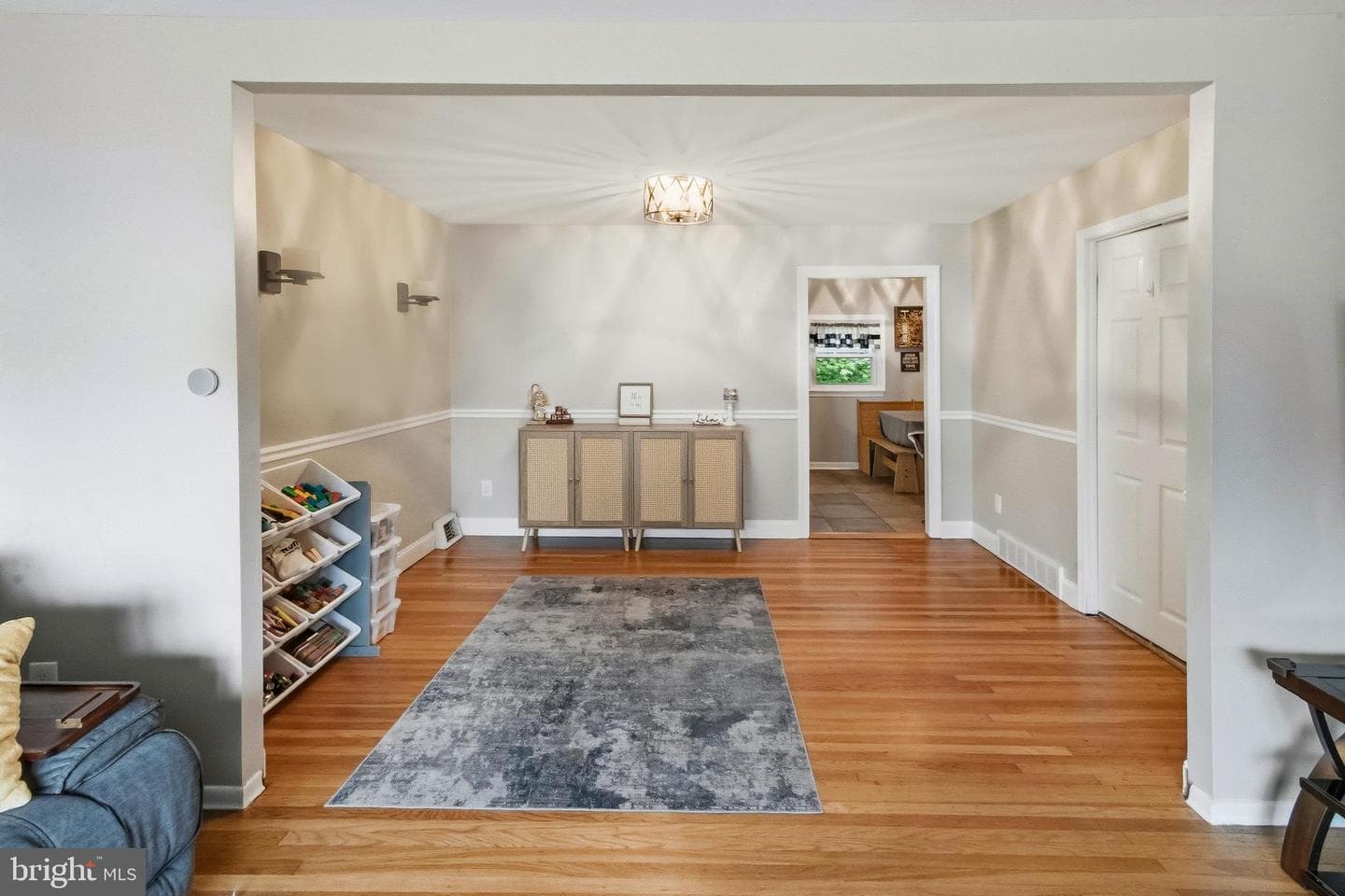 3730 Clarendon Avenue photo 6