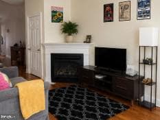 1537 Swain Street photo 18