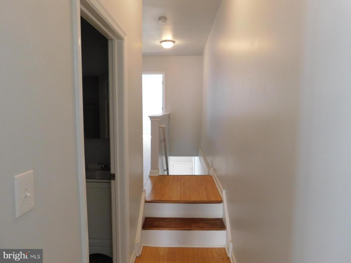 2249 N Woodstock Street photo 5