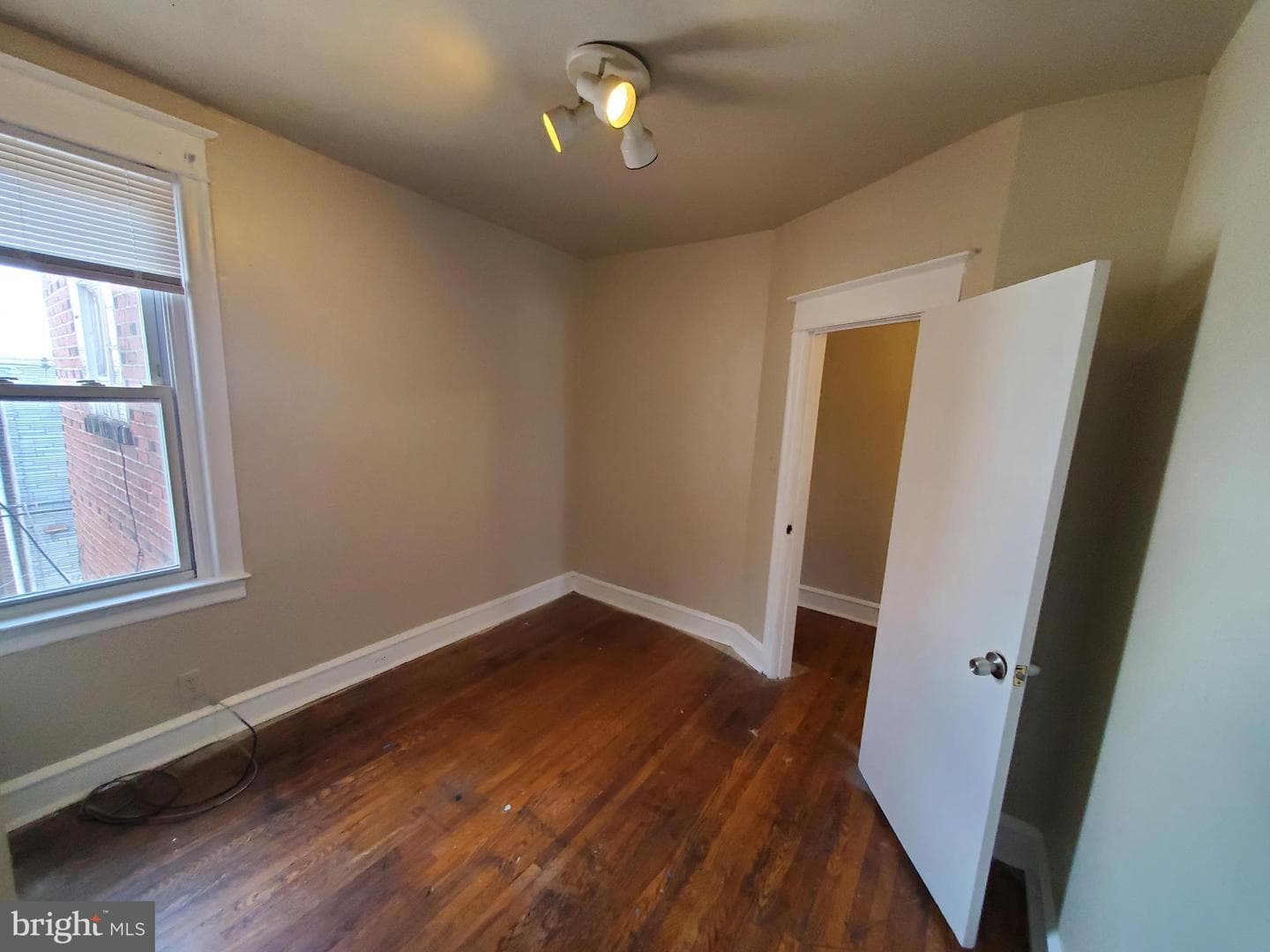 4043 Castor Avenue photo 23