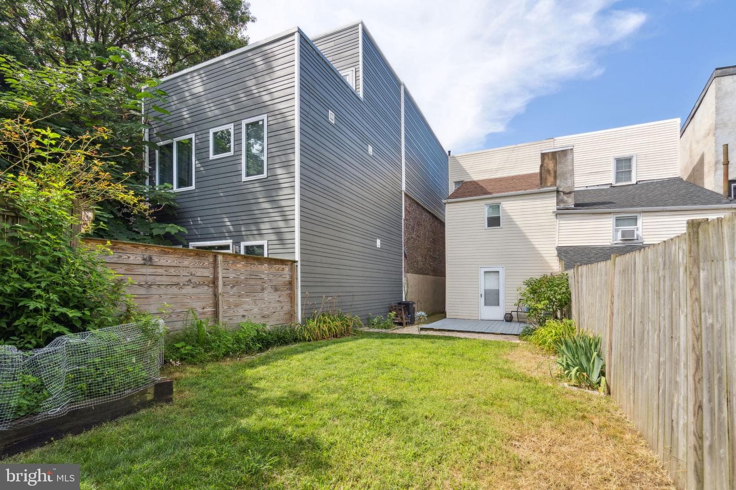 1217 E Oxford Street photo 13