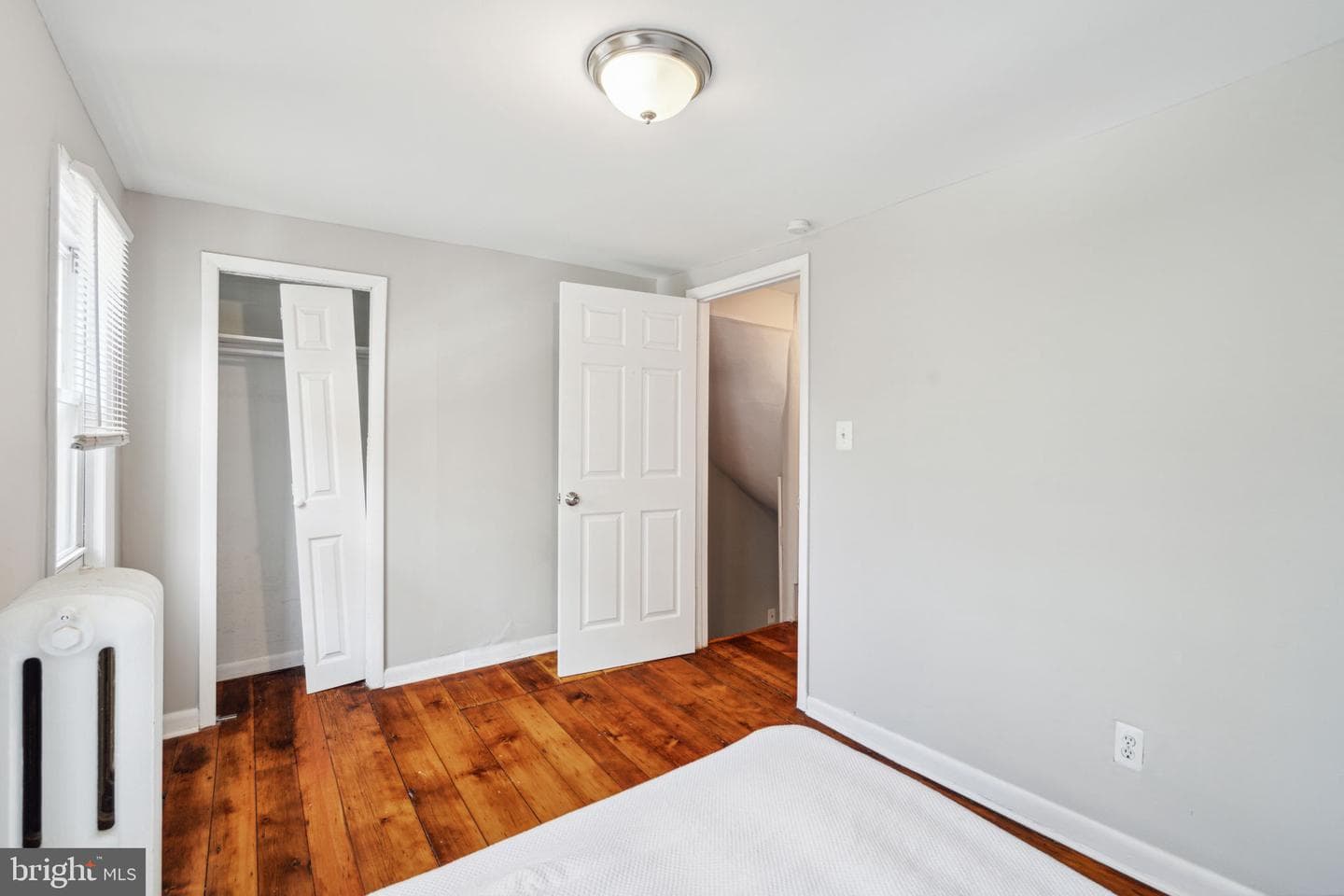 1217 E Oxford Street photo 17
