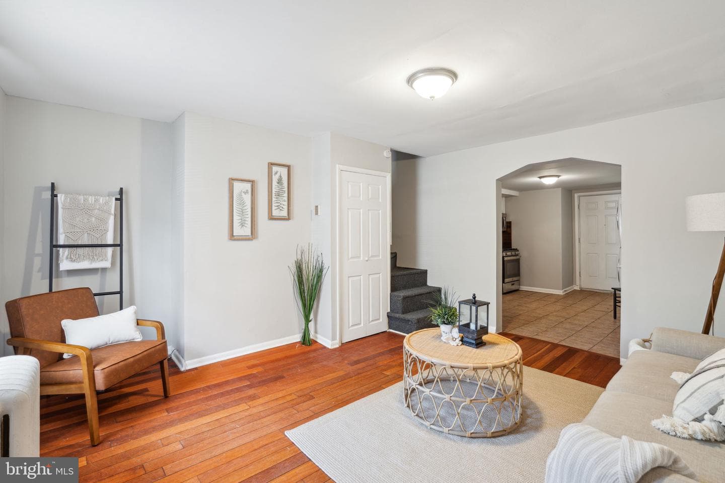 1217 E Oxford Street photo 3