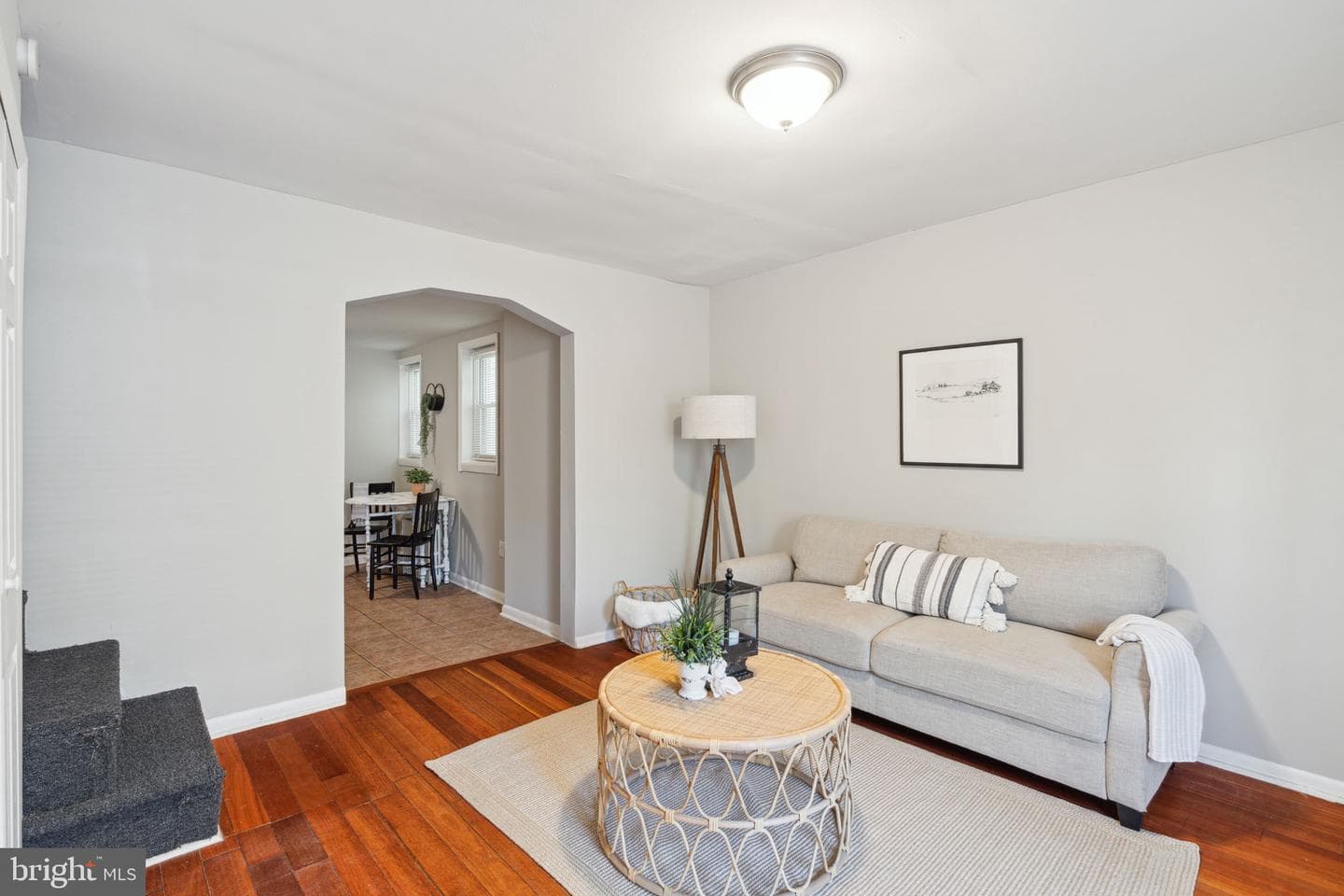 1217 E Oxford Street photo 4