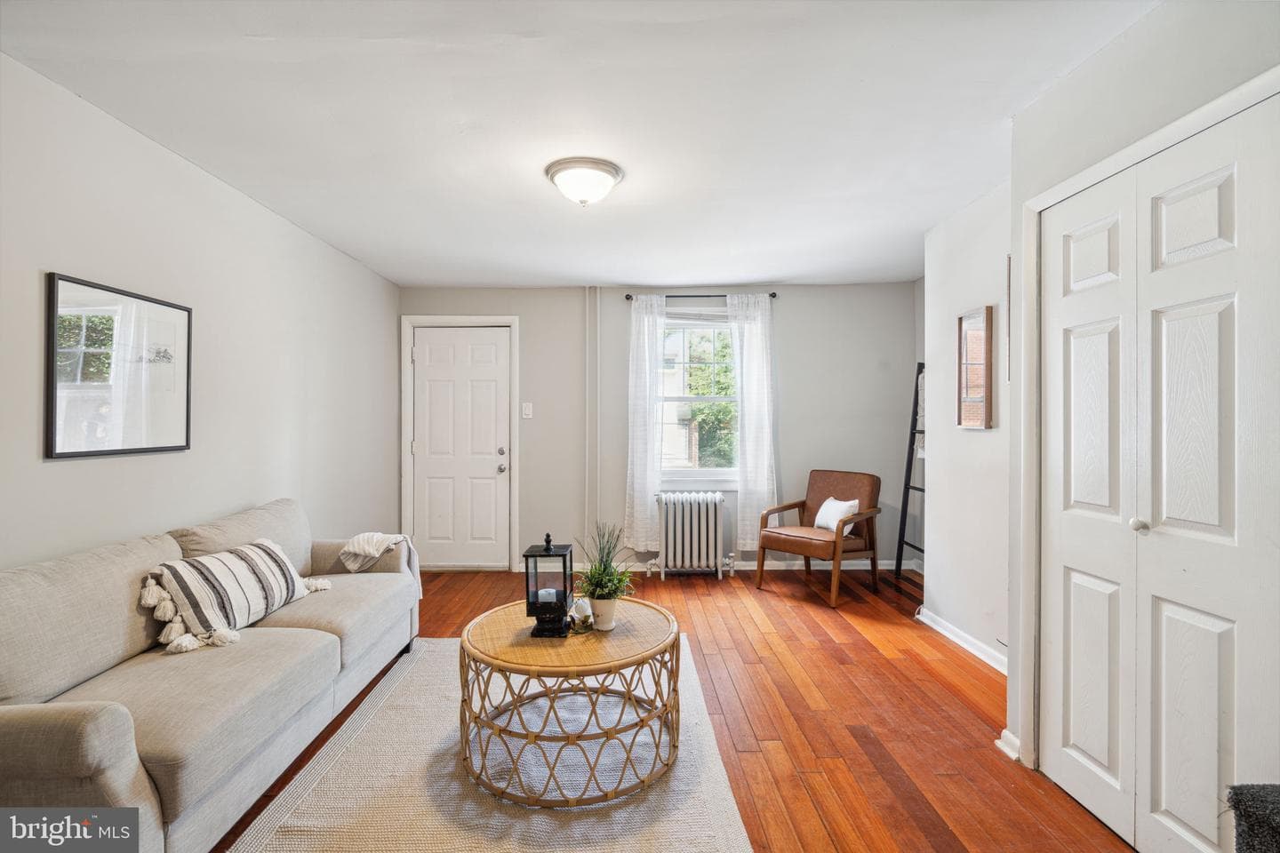 1217 E Oxford Street photo 5