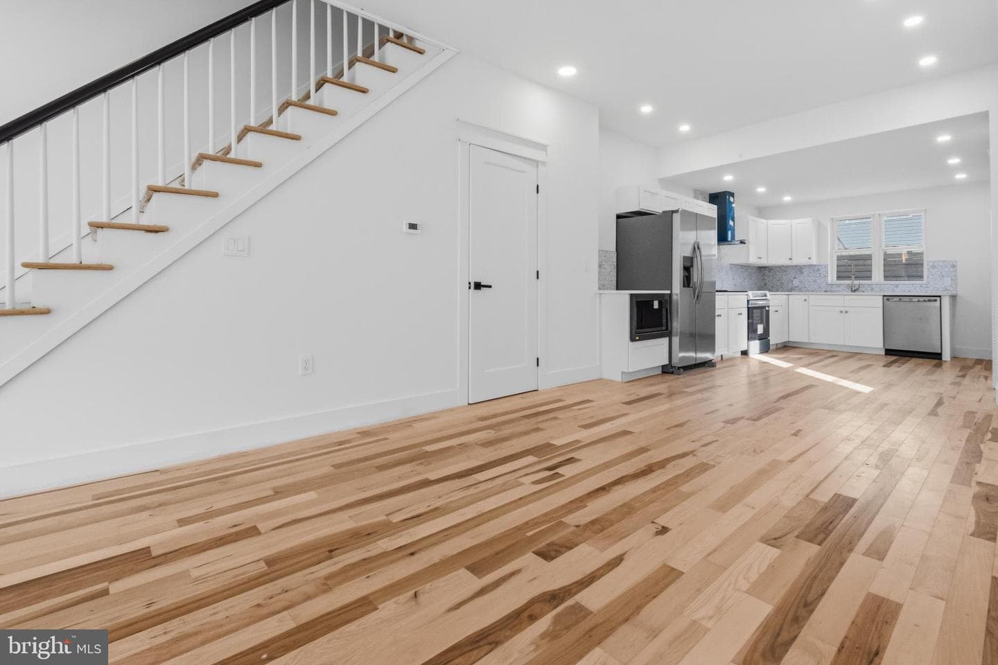 3273 Belgrade Street photo 8
