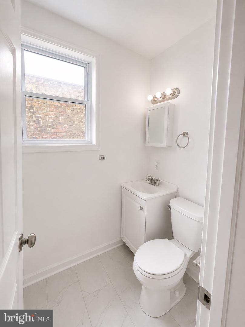 2433 N Carlisle Street photo 10