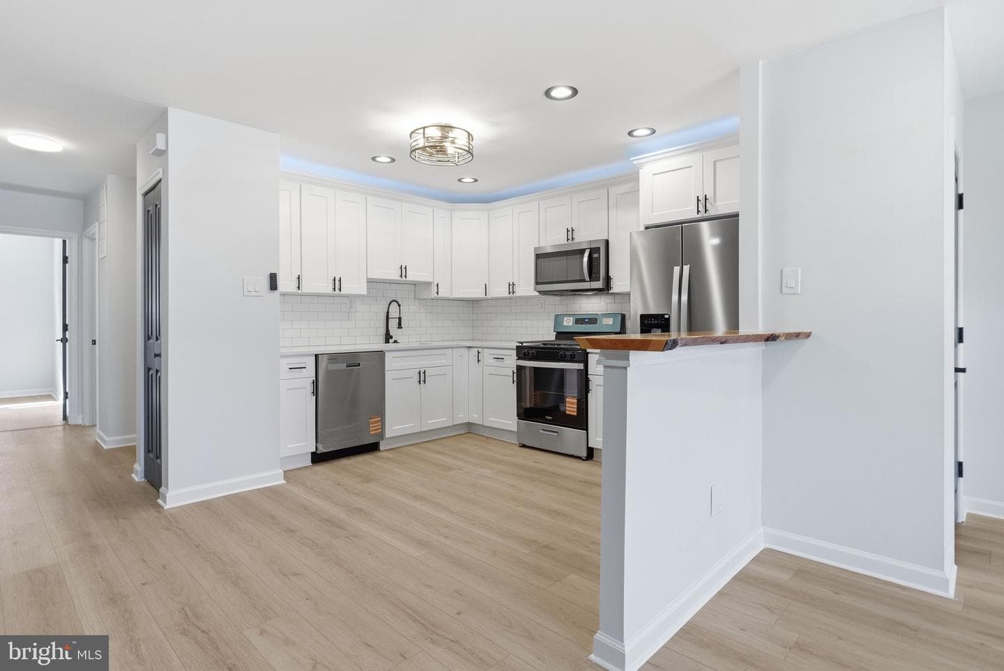 11112 Dora Drive photo 8