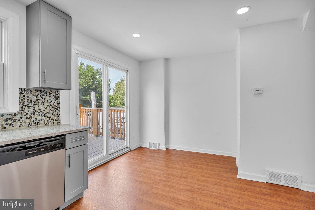 3204 Birch Road photo 10