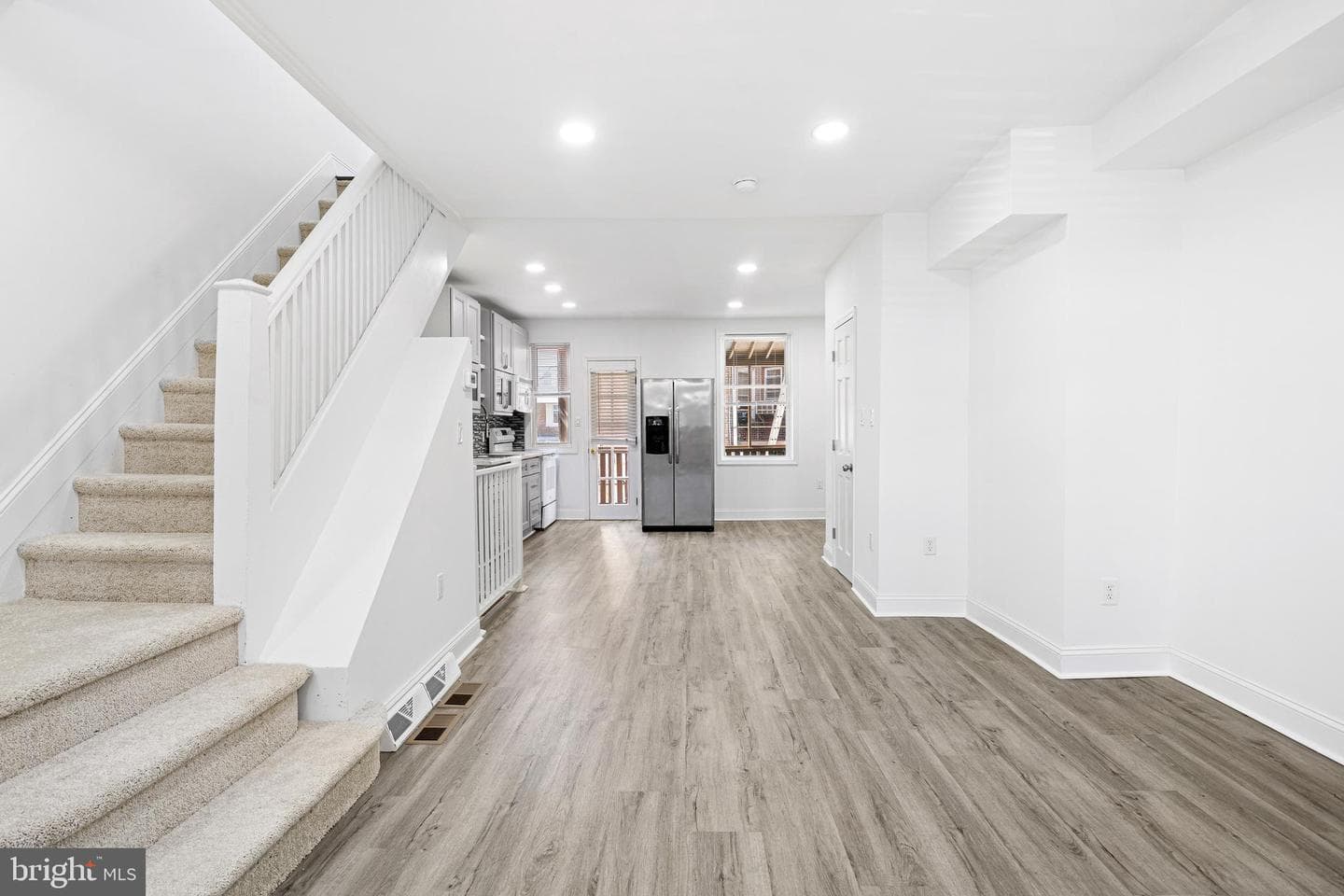 5615 Ridgewood Street photo 2