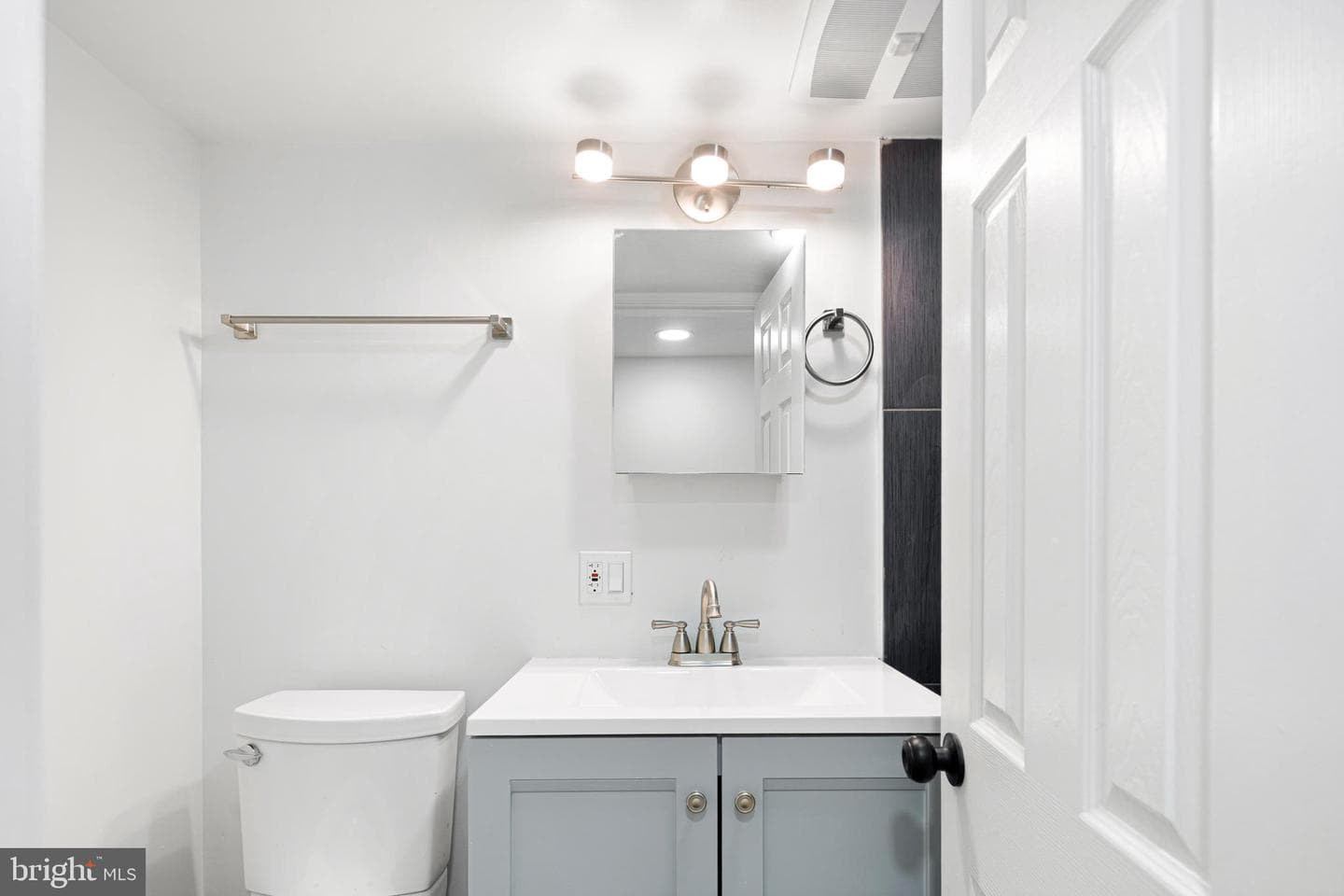 5615 Ridgewood Street photo 20
