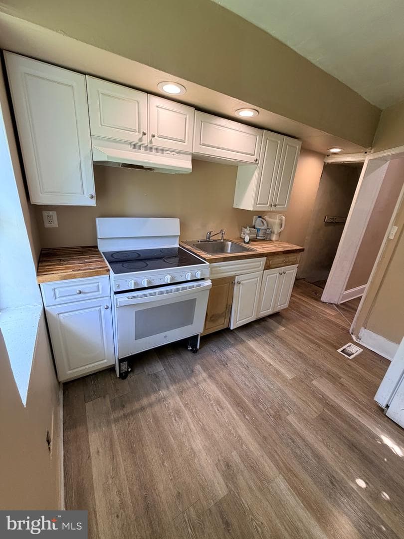 2164 Conlyn Street photo 3