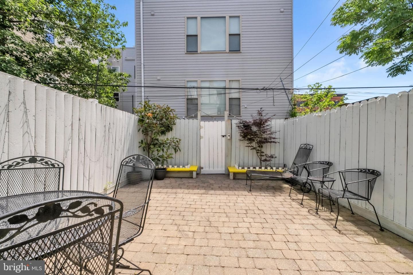 719 N Uber Street photo 19
