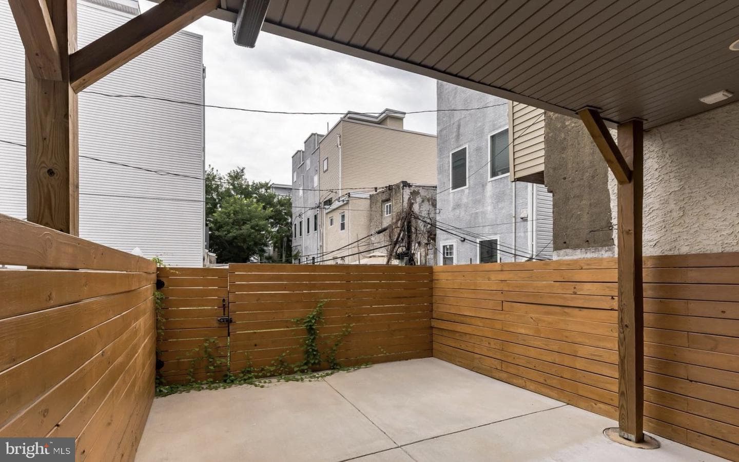 1818 Dickinson Street photo 4