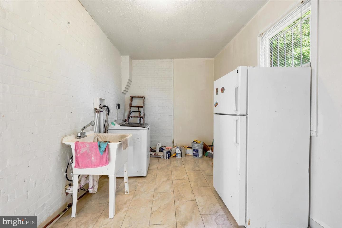 51 E High Street photo 11