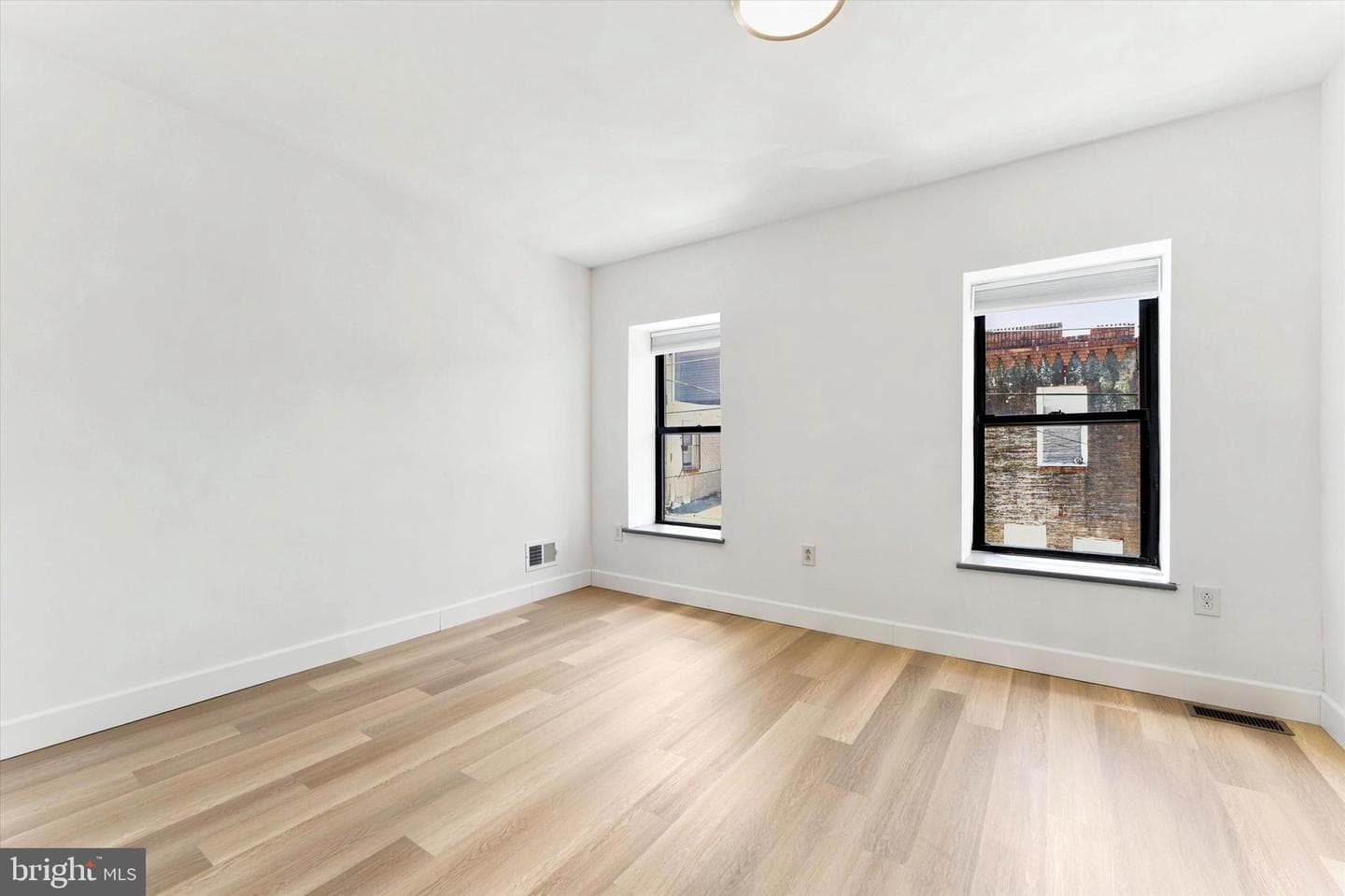 601 Watkins Street photo 12
