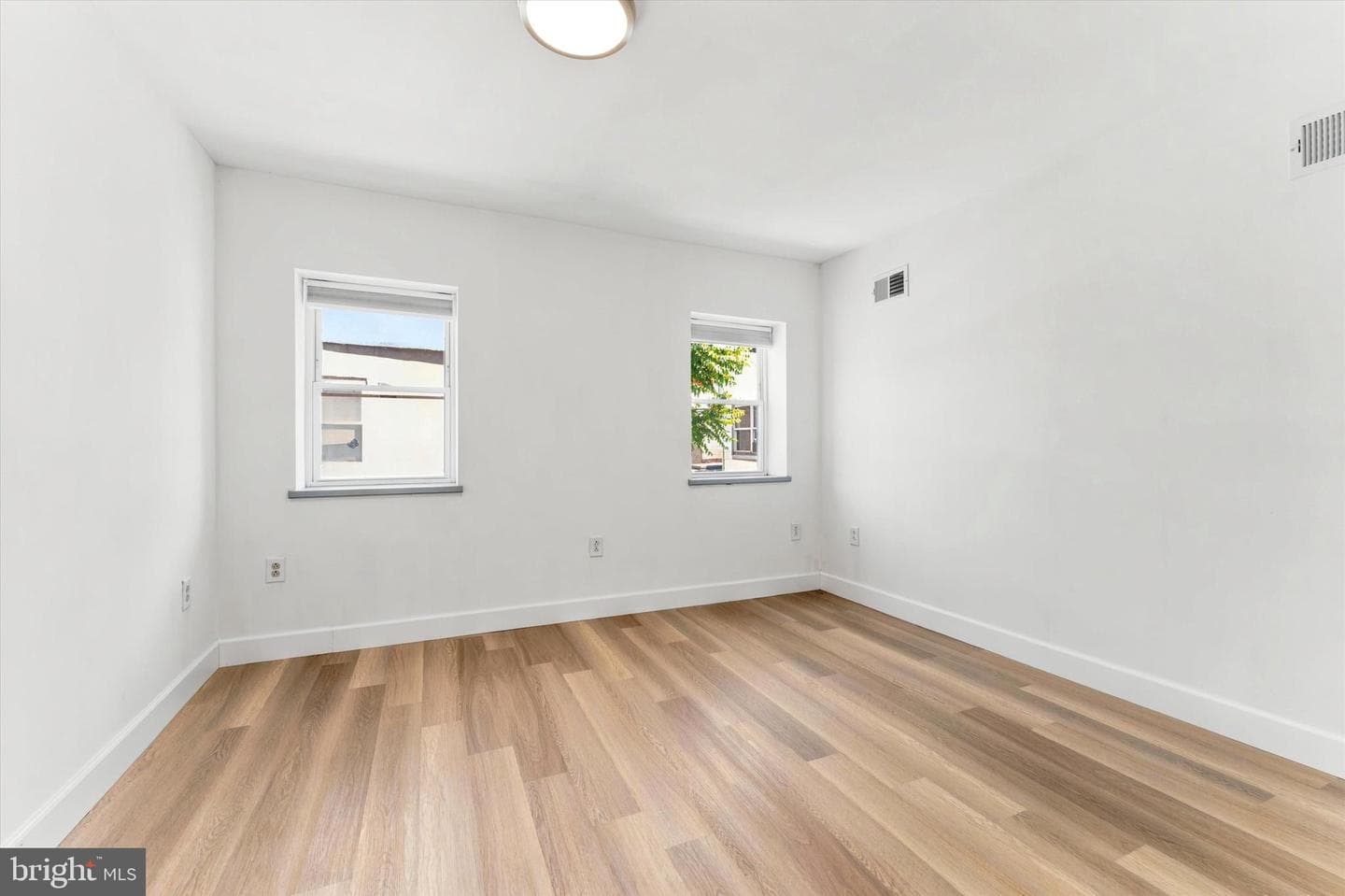 601 Watkins Street photo 14