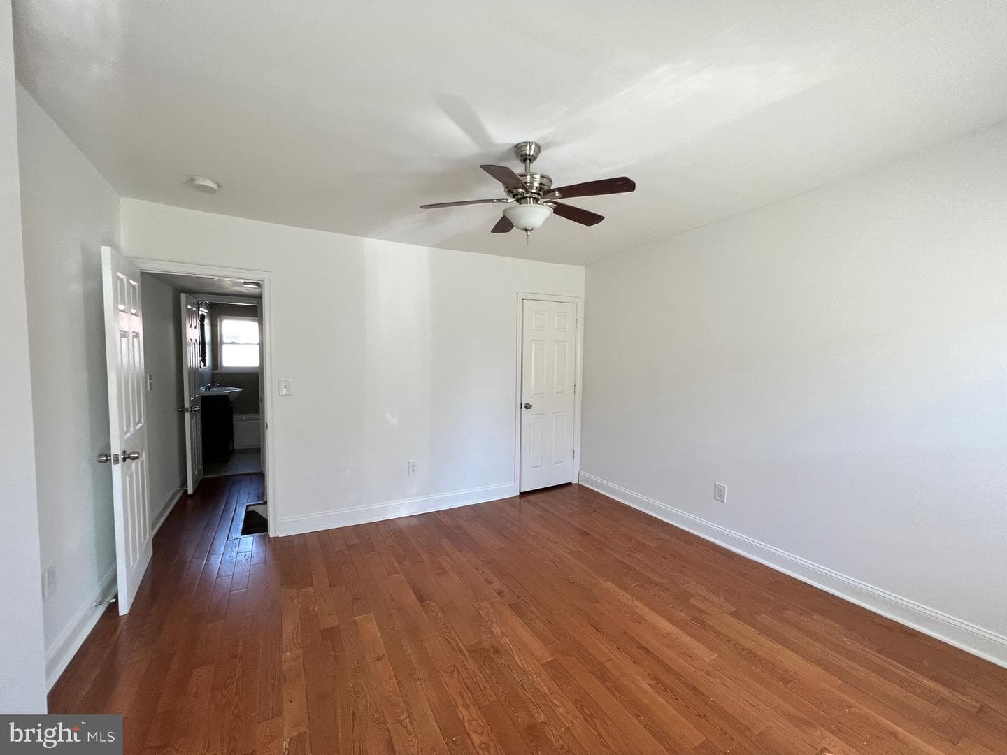 2654 Agate Street photo 8