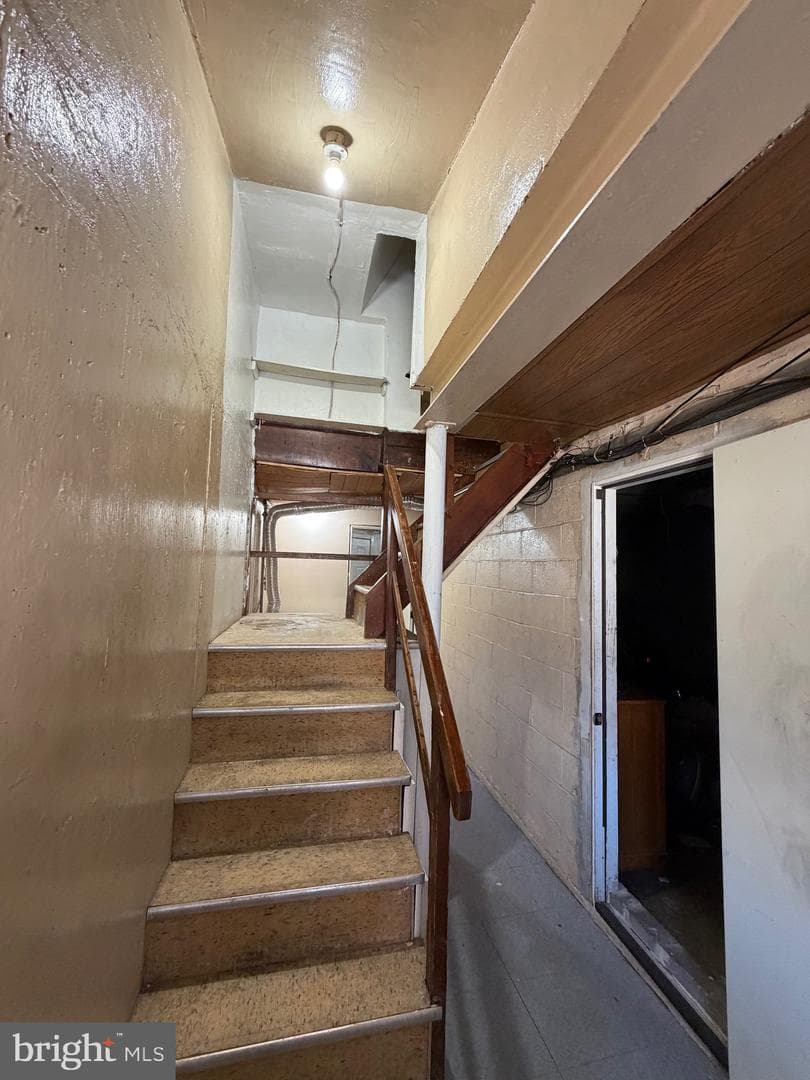 1503 Hellerman Street photo 16