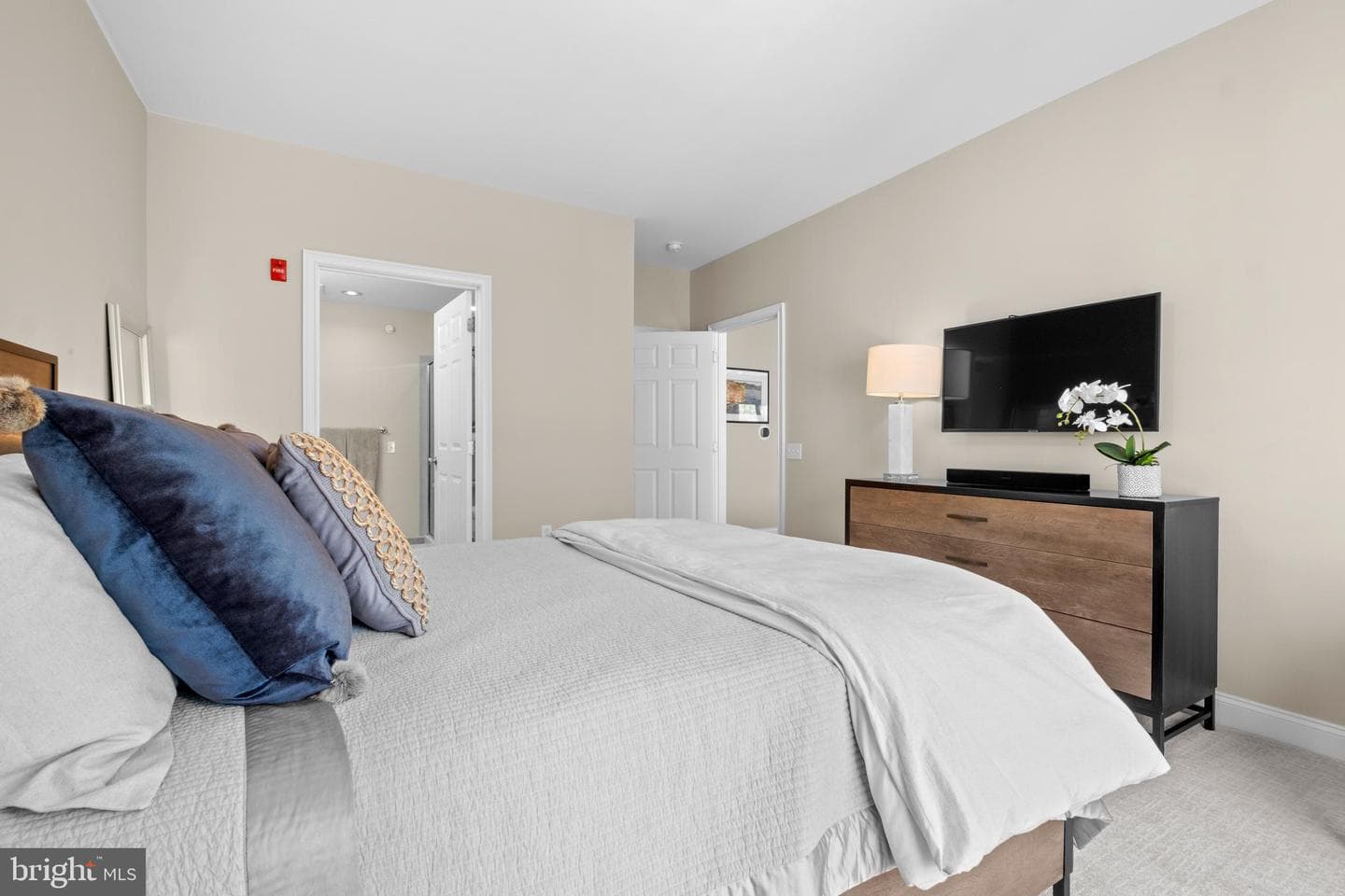 500 Admirals Way #402 photo 20