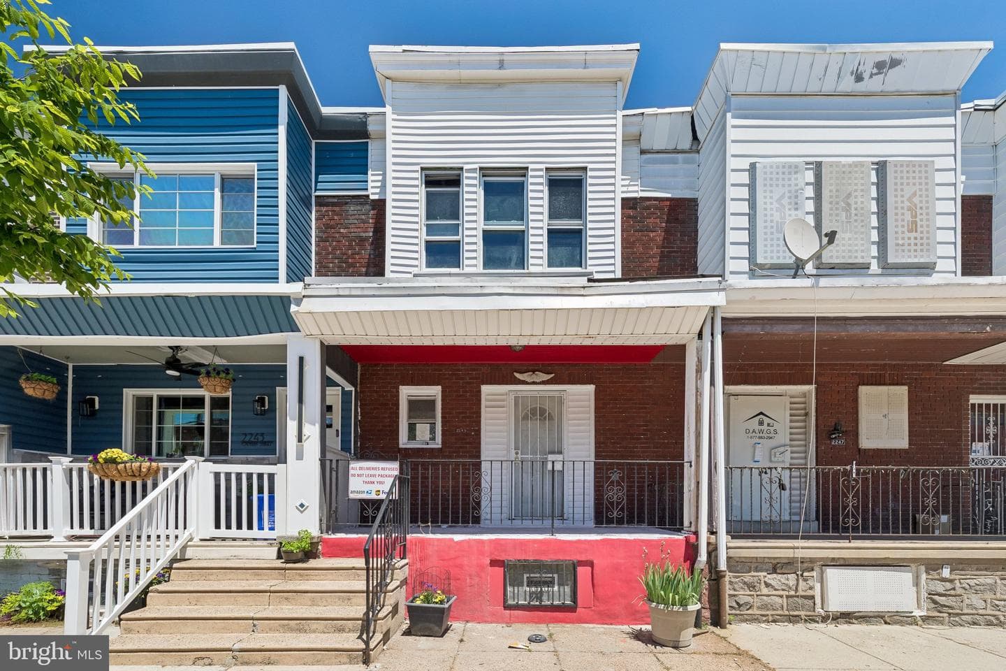 2245 E Cambria Street