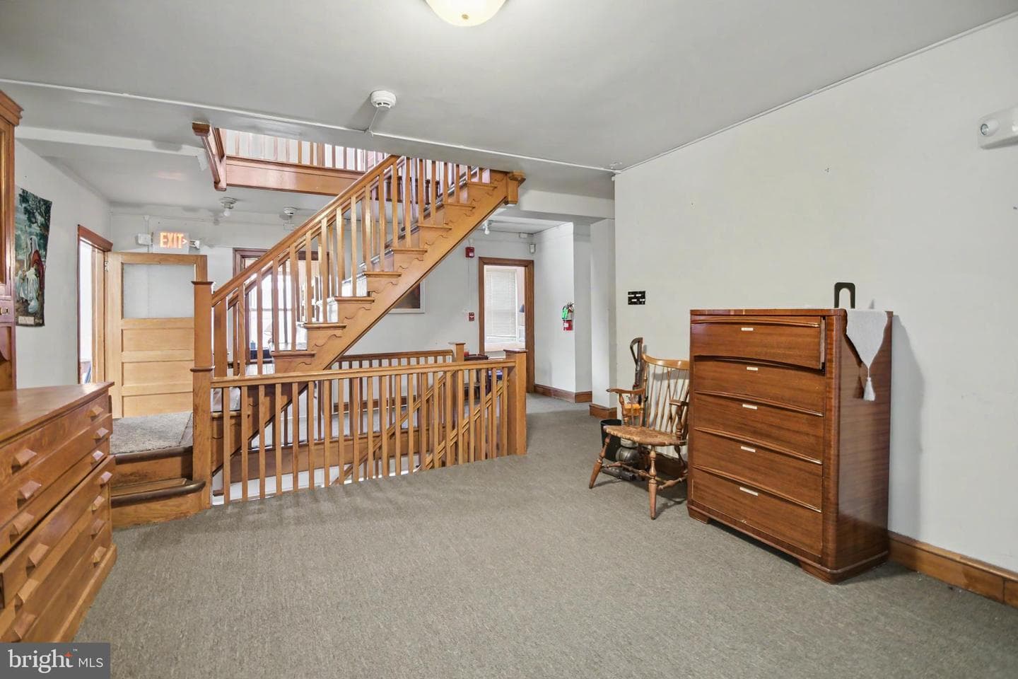 45 W Logan Street photo 33