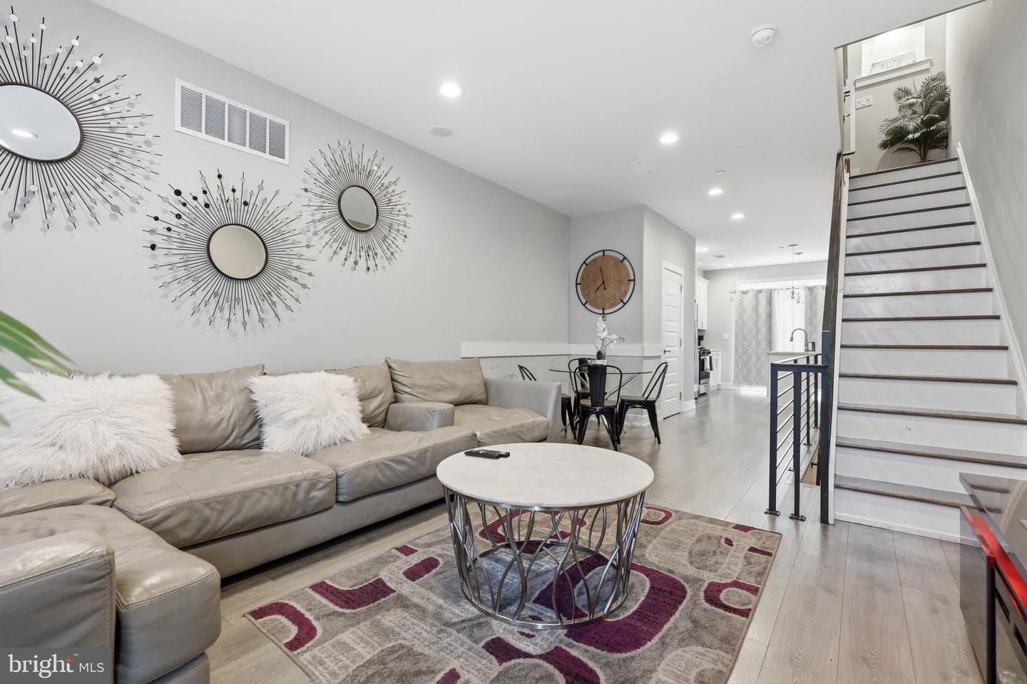 1411 S Taylor Street photo 4