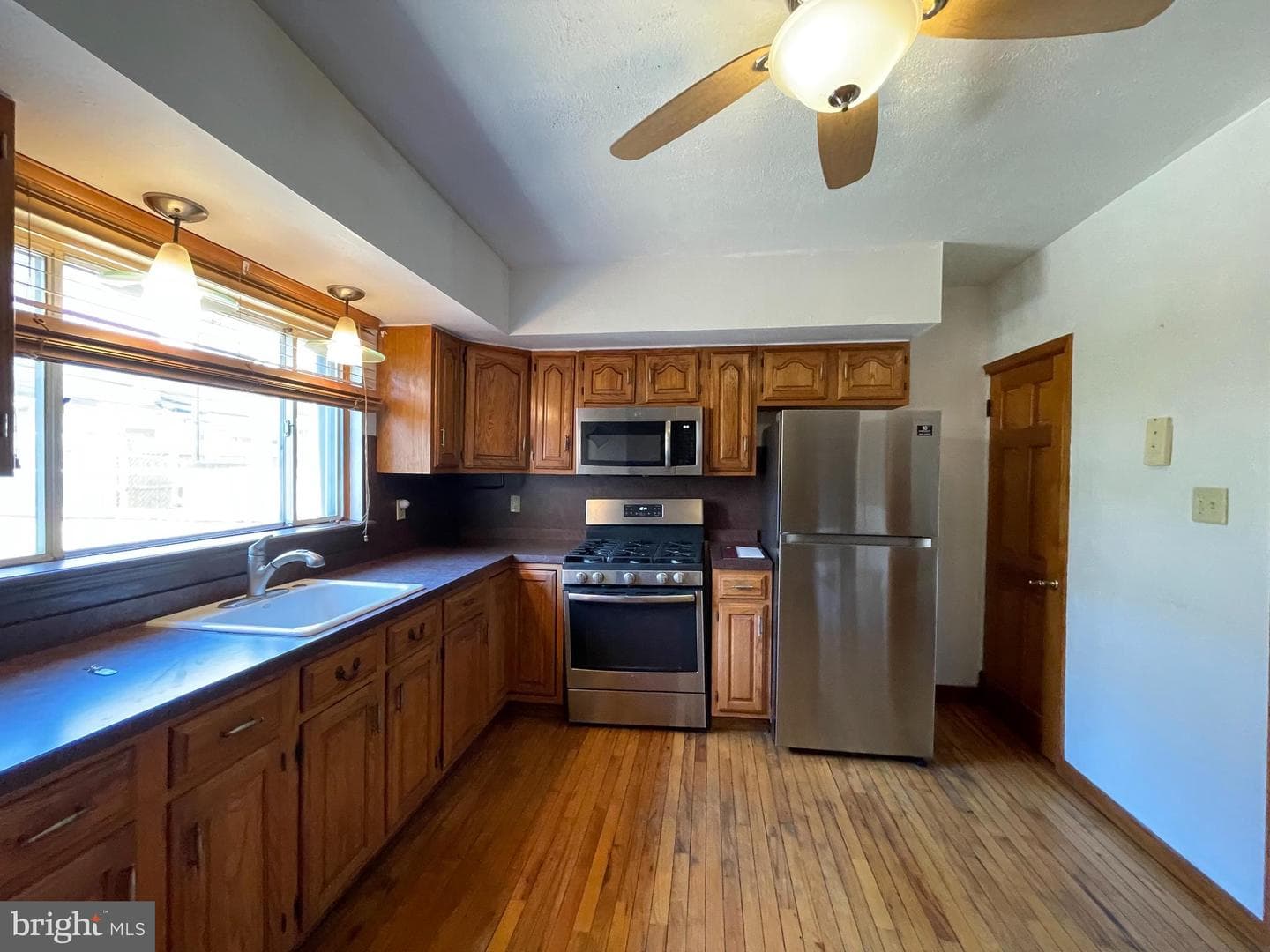 344 Wolf Street photo 5