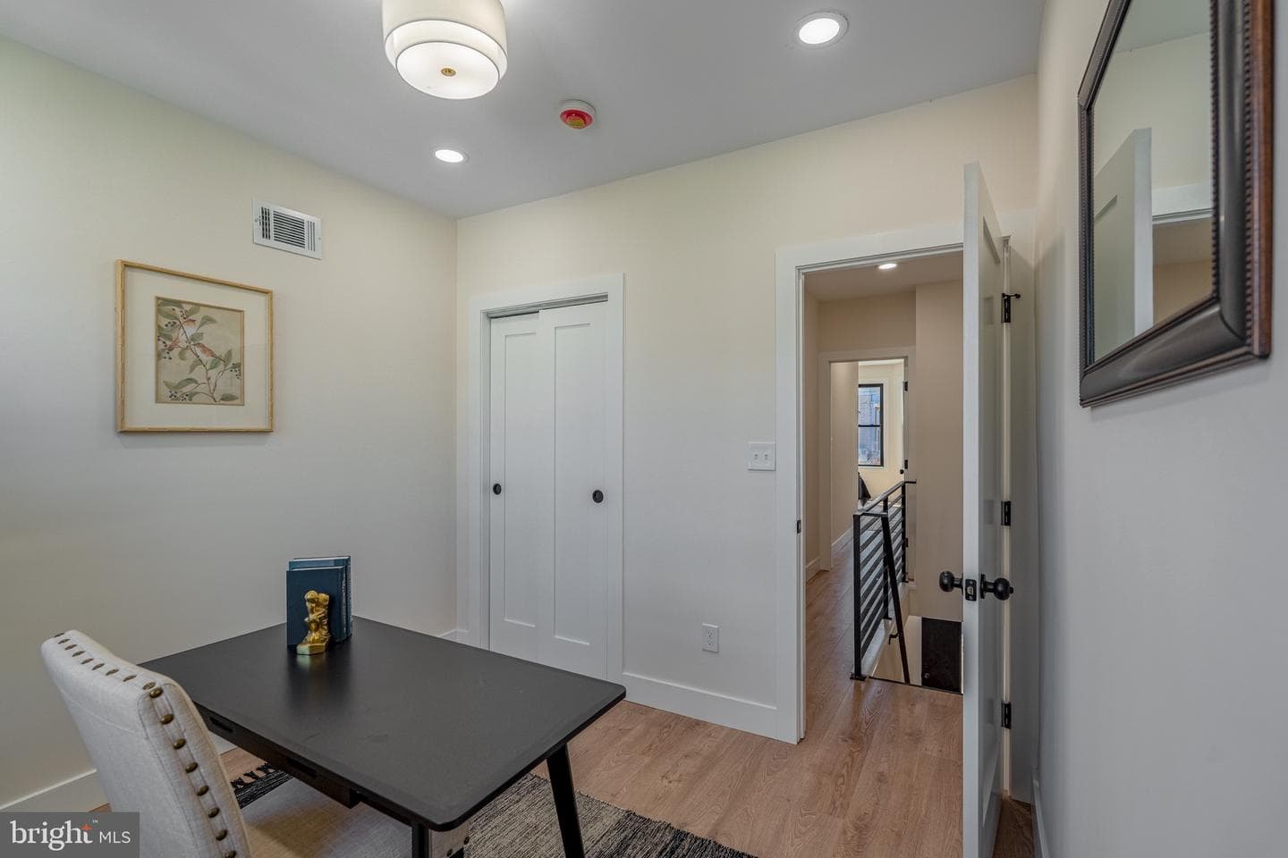 1405 N Corlies St photo 17