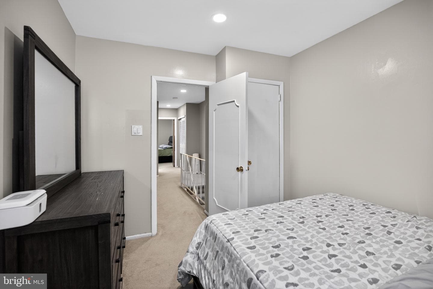8906 Sylvia Lane photo 21
