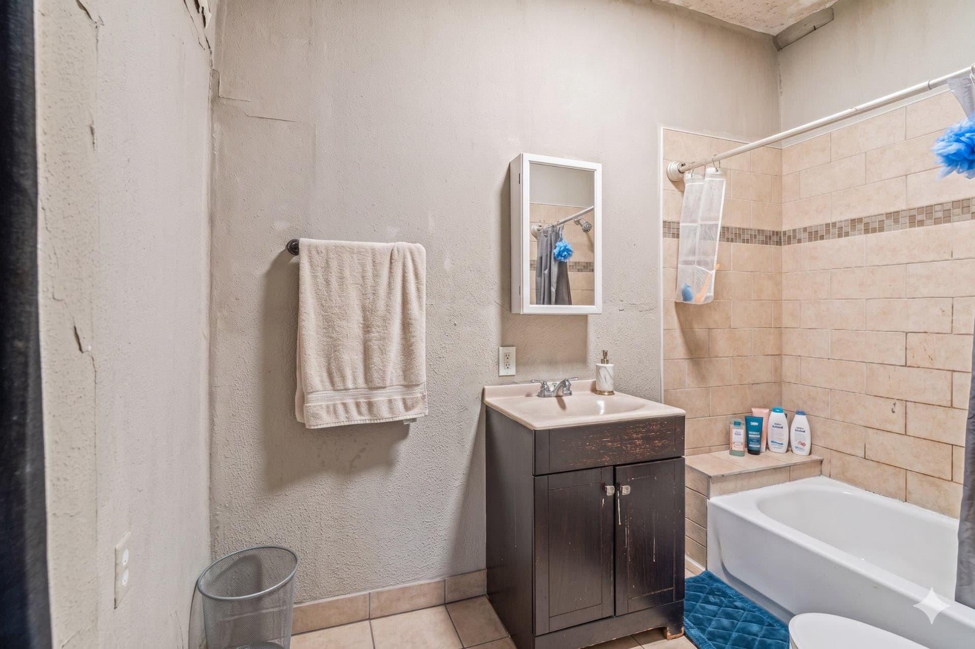 4123 Woodland Avenue photo 4