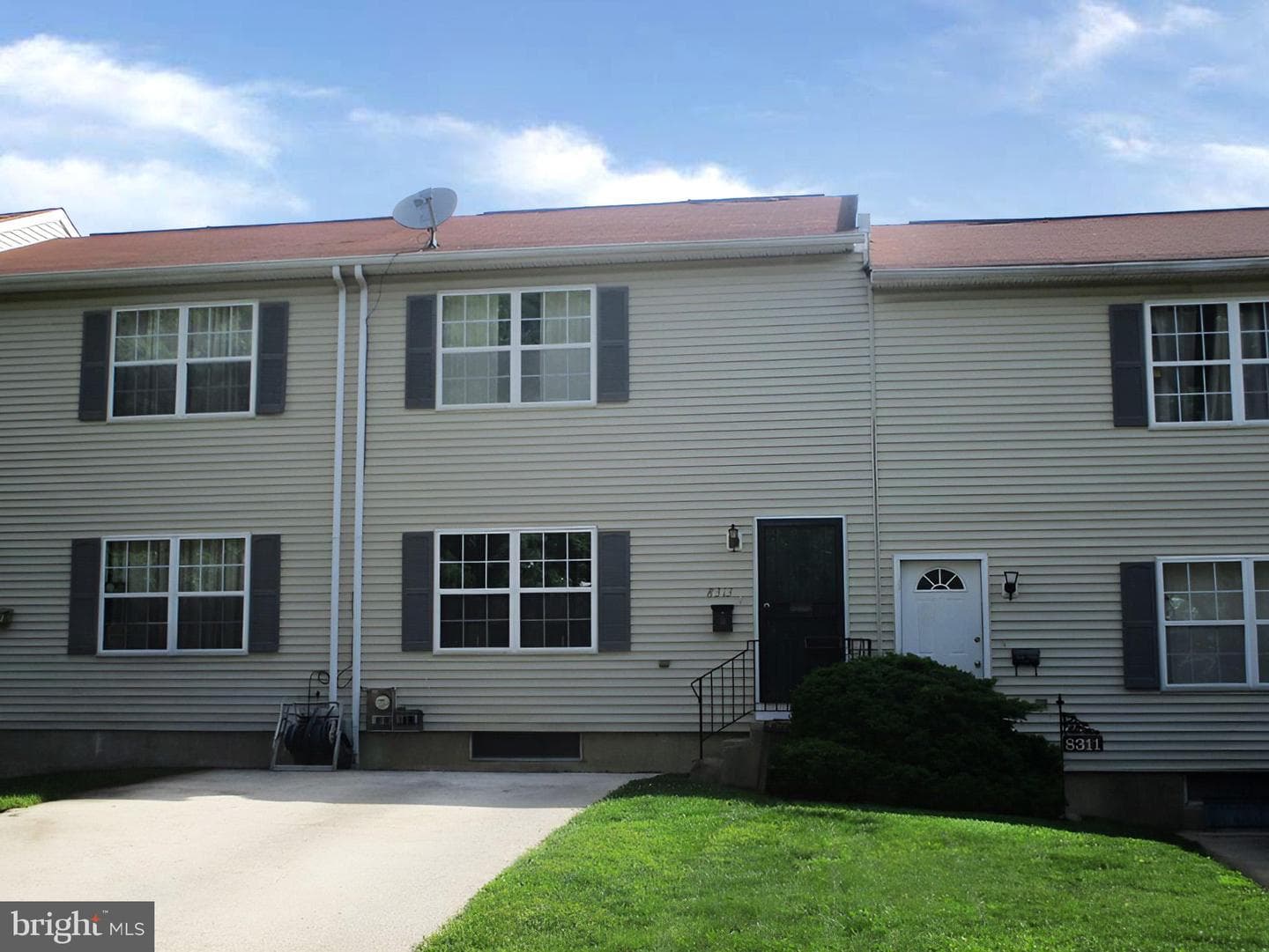 8313 Woolston Avenue photo 4