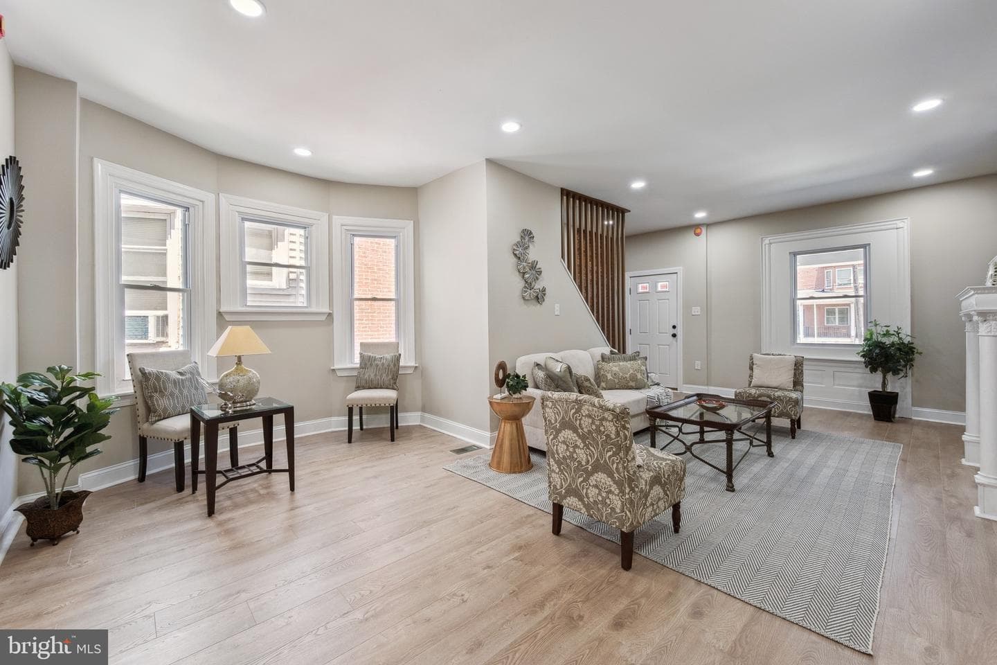 1220 S 52nd Street photo 3