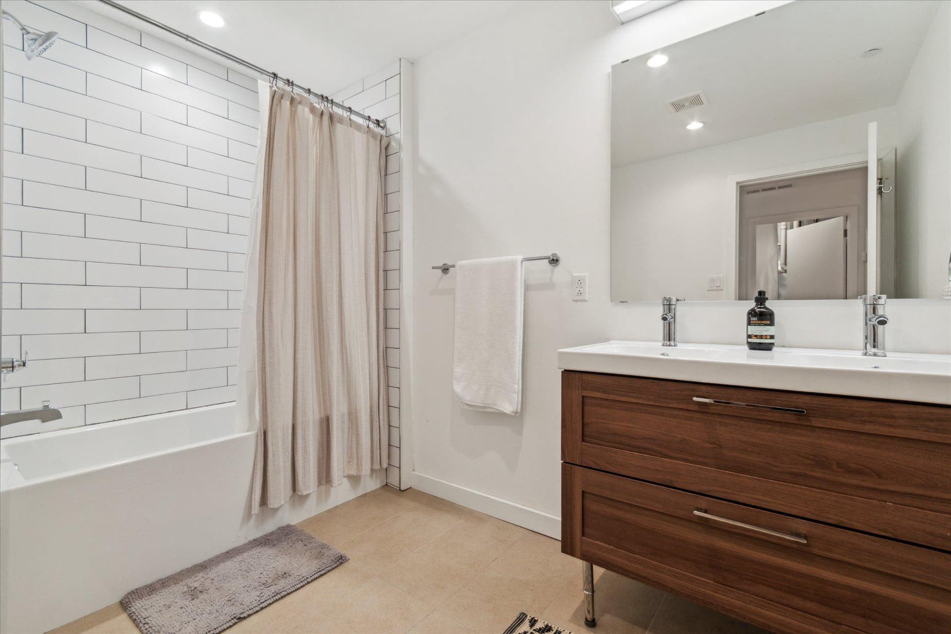 1617 N Hope Street #1d photo 10