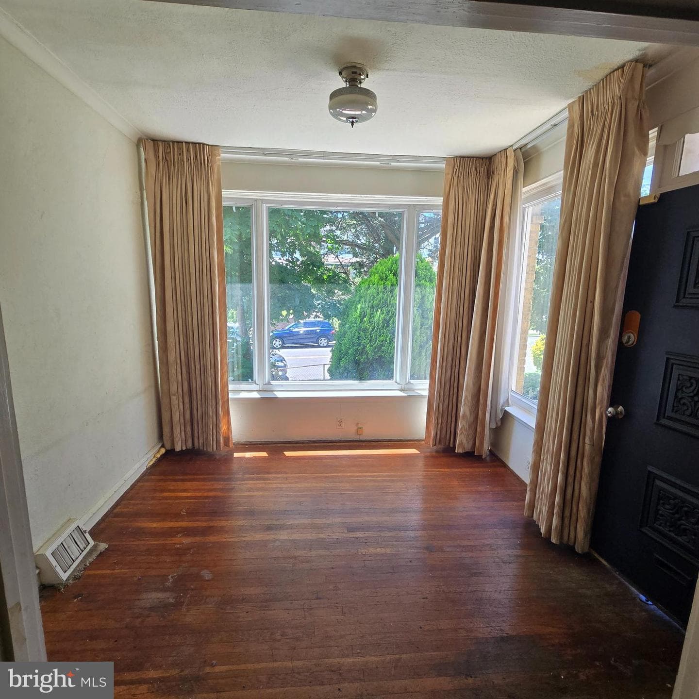 7819 Michener Avenue photo 3