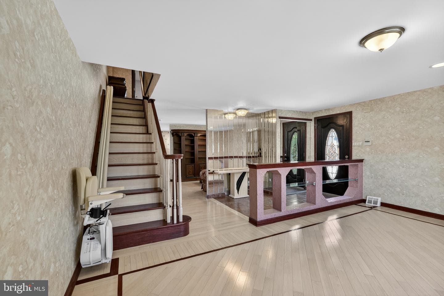 327 Nandina Street photo 7
