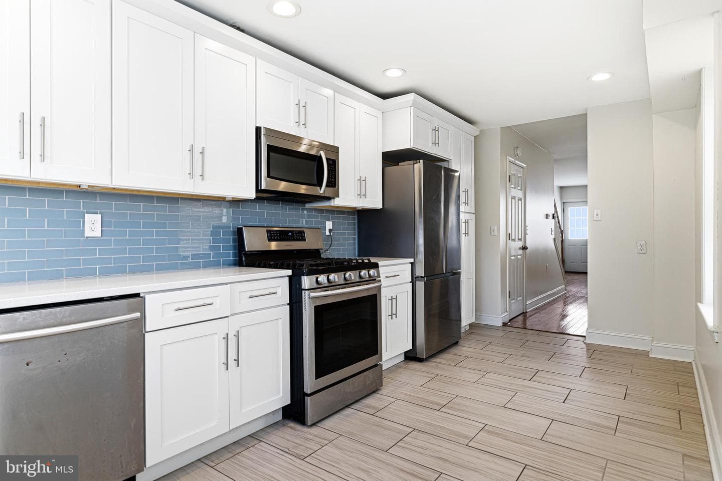 2341 E Boston Street photo 7