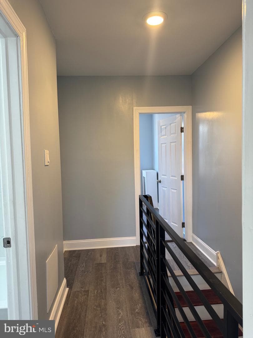 1528 S Vogdes Street photo 22