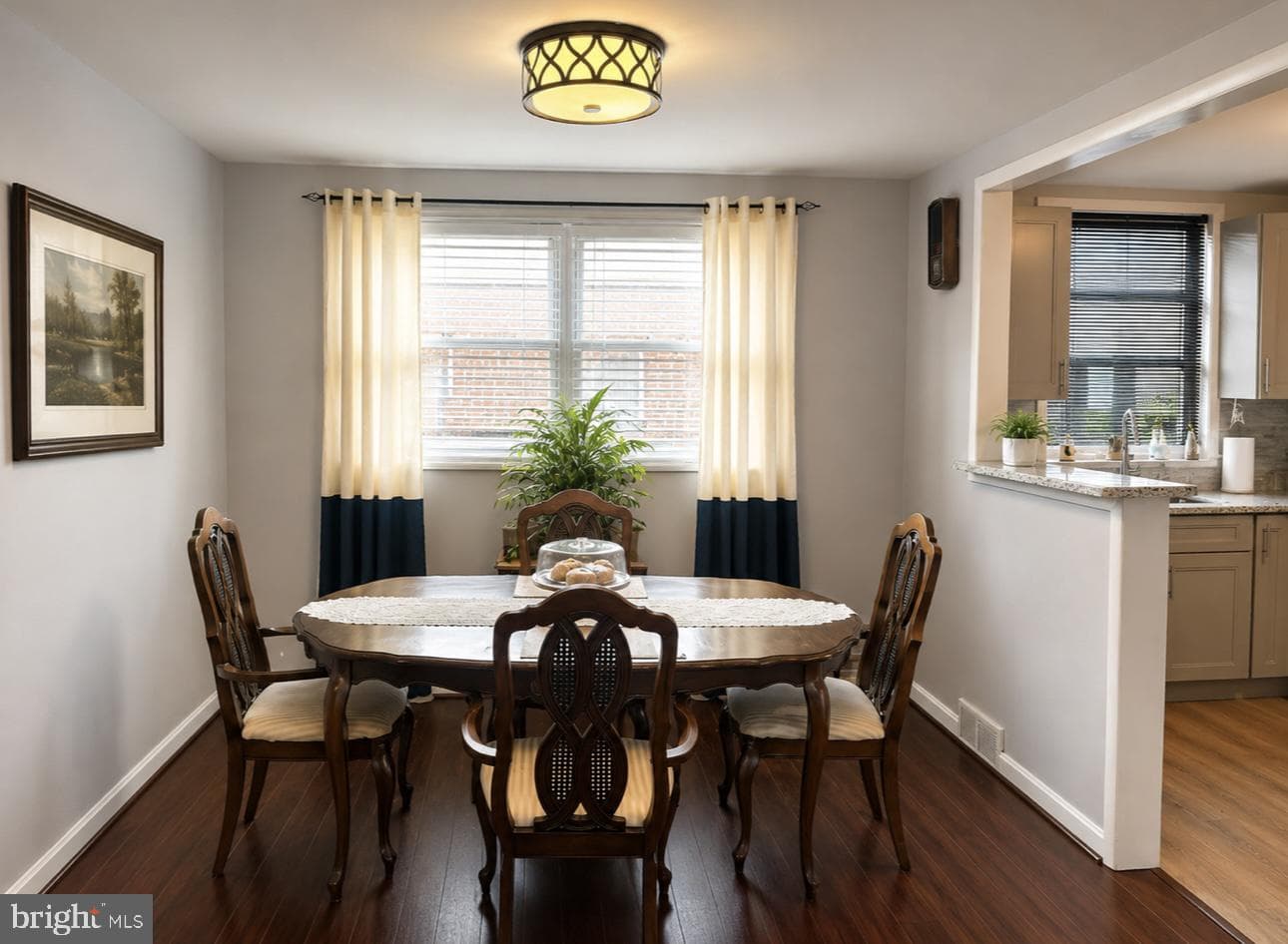 1122 Elbridge Street photo 2