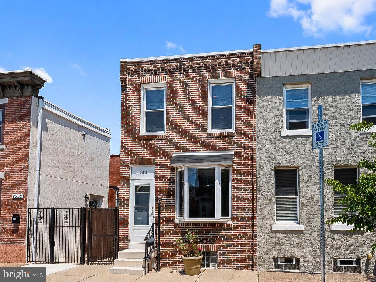 2325 E Sergeant Street photo 7