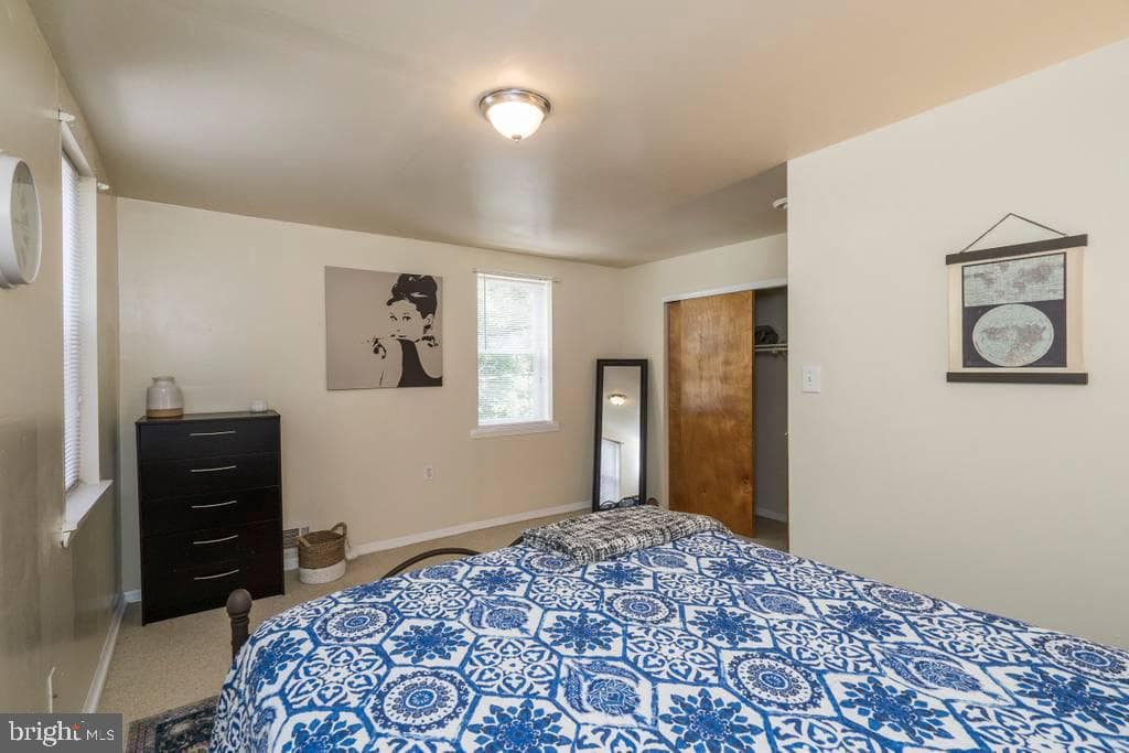 1619 W Master St photo 16