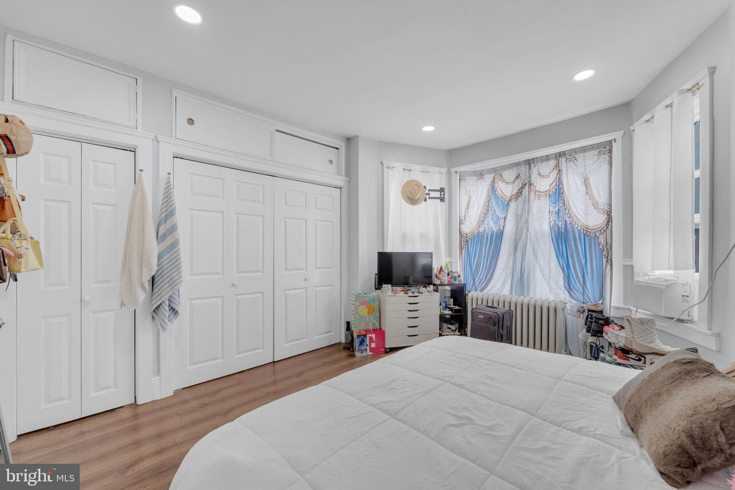 229 E Rockland Street photo 16
