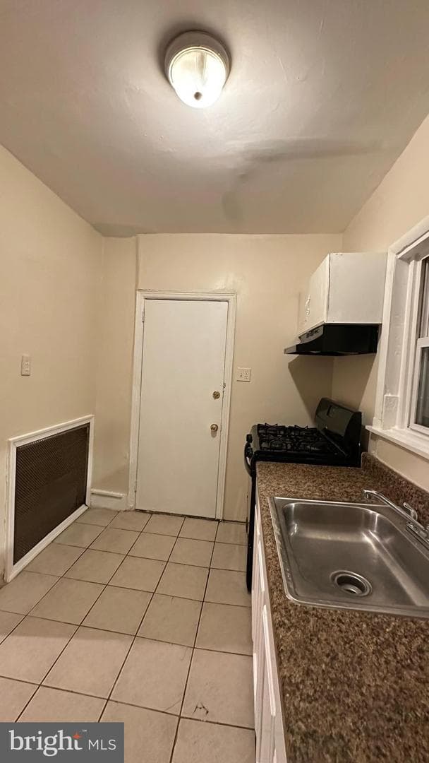 920 E Schiller St photo 31